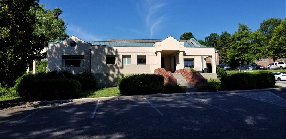 Traditional Health Clinic & Salt Spa: 6210 Highland Place Way, Knoxville, TN 37919